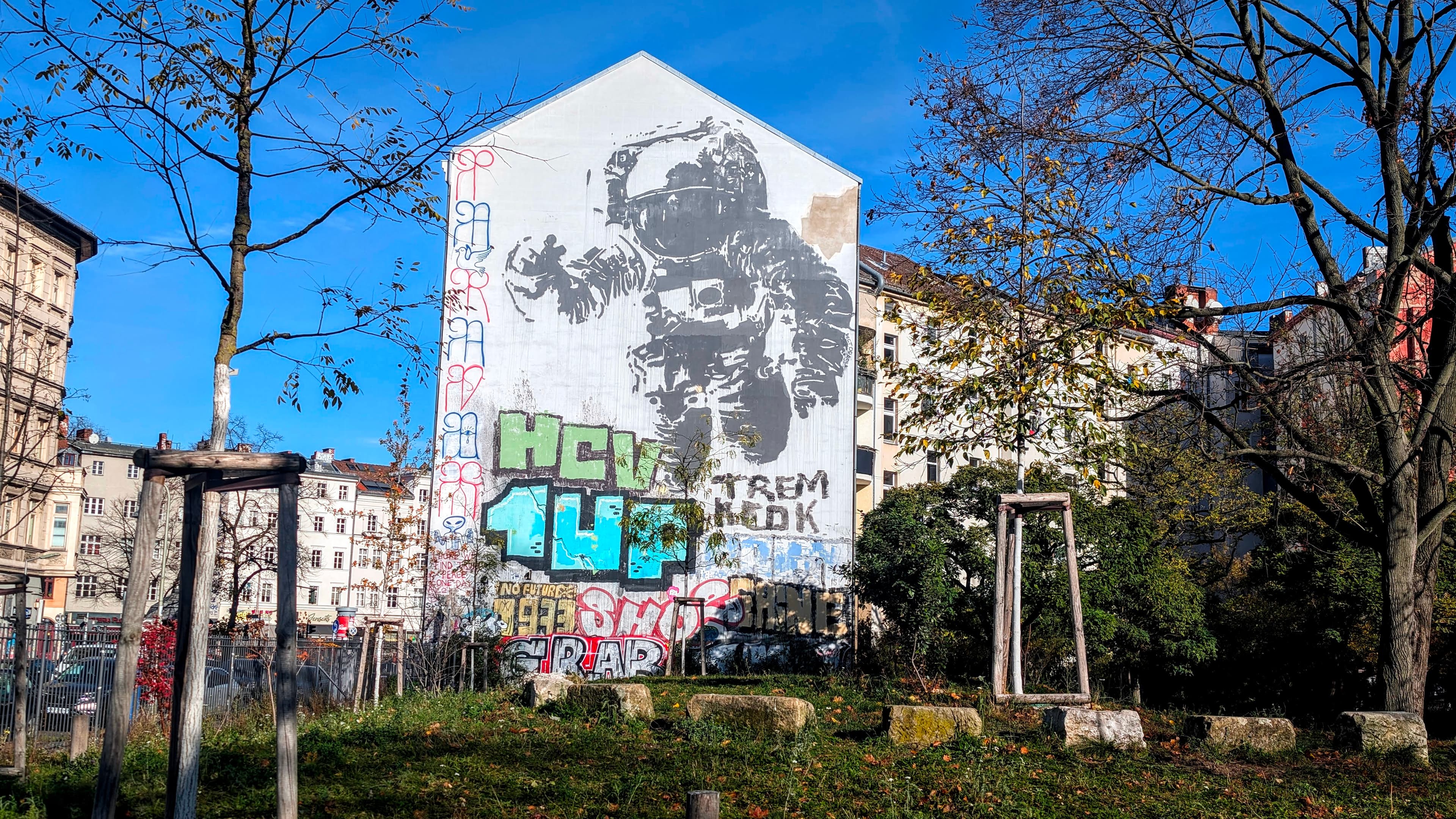 Astronaut - Victor Ash